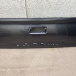 2019 Toyota Tacoma Tailgate Charcoal/Grey 