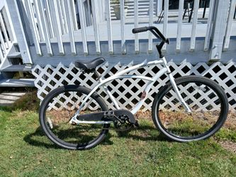 26-in single speed beach cruiser bike ready to ride