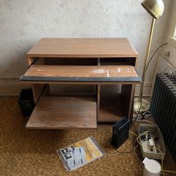 FREE DESK 