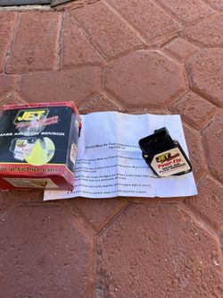 Mass air flow sensor 1999- 05 Toyota 3.4L or 4.7L engines