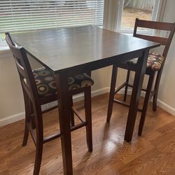 Tall Kitchen Table And Bar Stools 