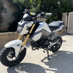 2017 Grom