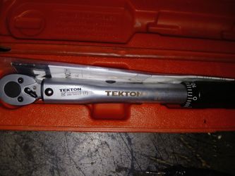 Tekton 24320 1/4-inch drive click torque wrench