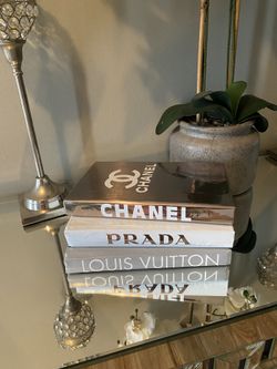 Decor Books