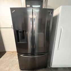French Door New Scratch And. Dent Black Stainless Steel 