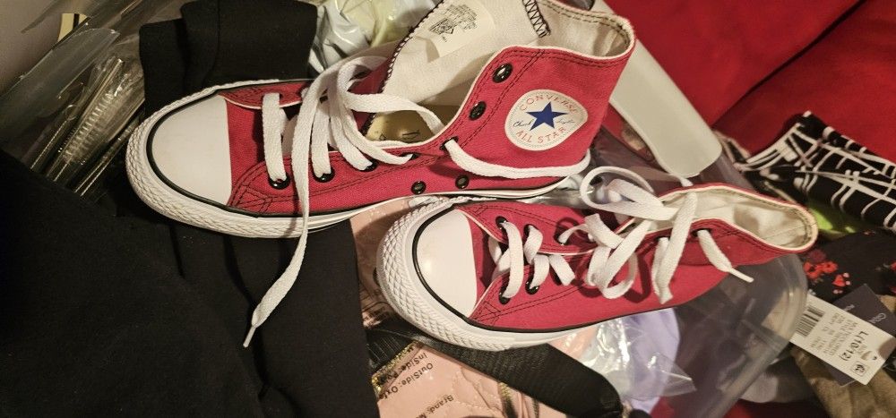 New Converse Size 8 