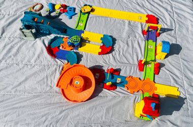 VTech Go! Go! Smart Wheels Train Station Playset!