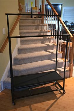 Clothing rack ***NEW***