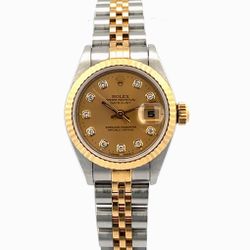 Rolex Datejust 26mm🫶🏾⌚️ Pre-owned Rolex Lady Datejust. Watch is two-tone, 18K yellow gold and stainless steel, with a 26mm case. Watch is fitted wit