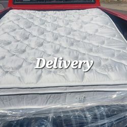 Full Size Mattress And Box Springs With Metal Frame 