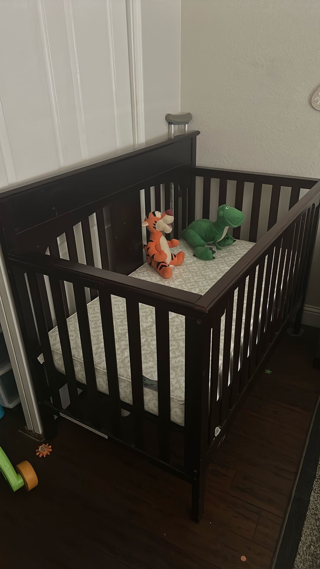 Nice Crib Good Condition 