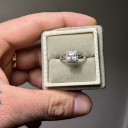 Gorgeous 😮‍💨 !! AAA Grade Engagement Ring style Ring set in Solid 925 sterling silver by Designer IBB  !!