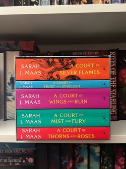 Paperback ACOTAR set books 1-5 used in good condition