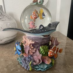 Disney Find Nemo Wave Snow Globe -Rare!!