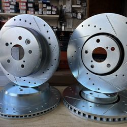 Lexus IS300 16-22 Drill Slot Rotors Ceramic Pads