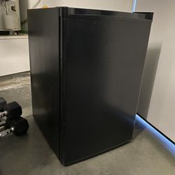 Mini Black Fridge 
