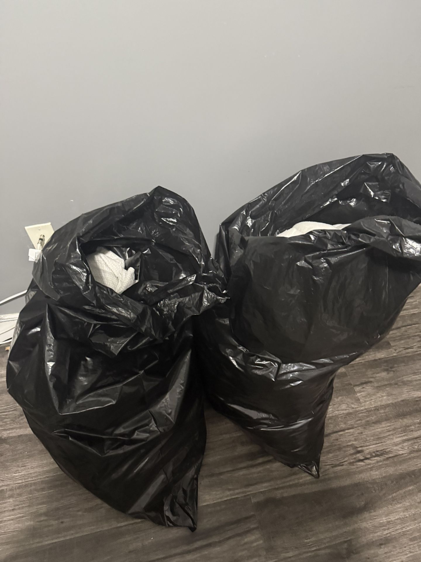 Giant Bags Of Clothes,pet Items,bed Items