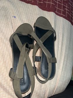 Sanctuary sandals