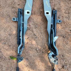Left And Right Side Hood Hinges And Hood Shocks For 2020 Ford Super Duty