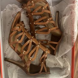 Hells Ivanka Trump Size 6