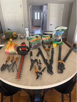 Gardening Tools / supplies