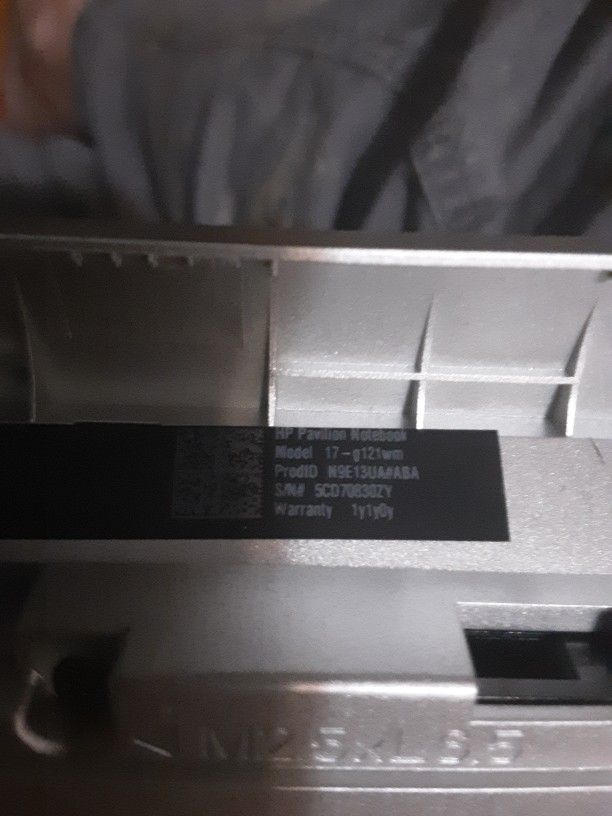 Hp Pavillion G-17wm Needs New Display
