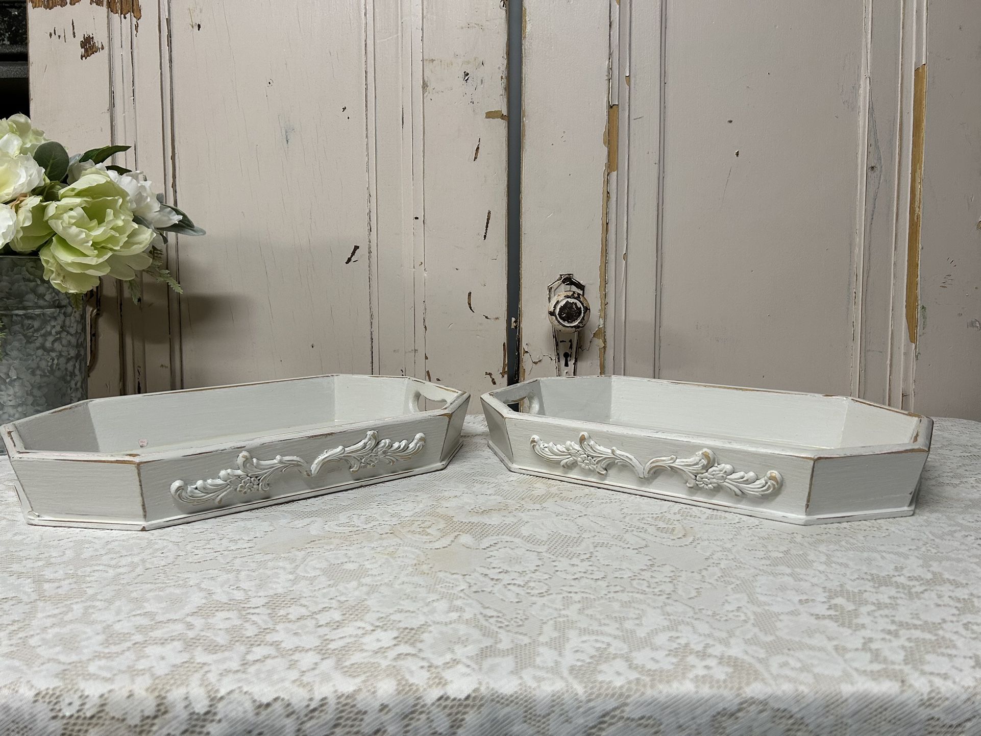 Shabby Farmhouse Wood Tray Set