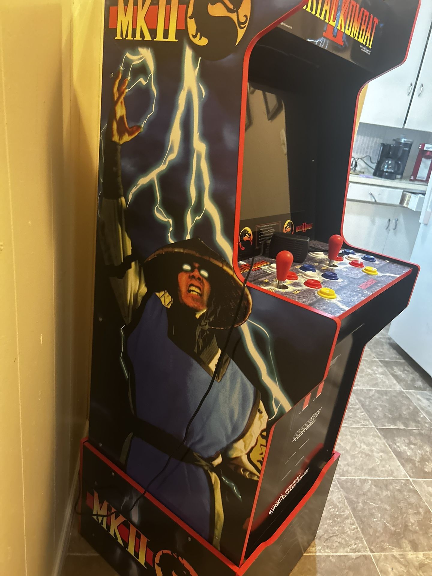 Arcade 1up MK 2 Arcade Game With 12 Games On It