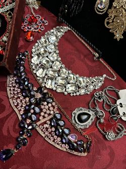 Beautiful Christmas Jewelry!
