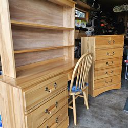 Matching Bedroom Furniture (Full Set). Real Wood