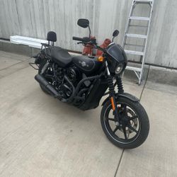 Harley Davison Street 750