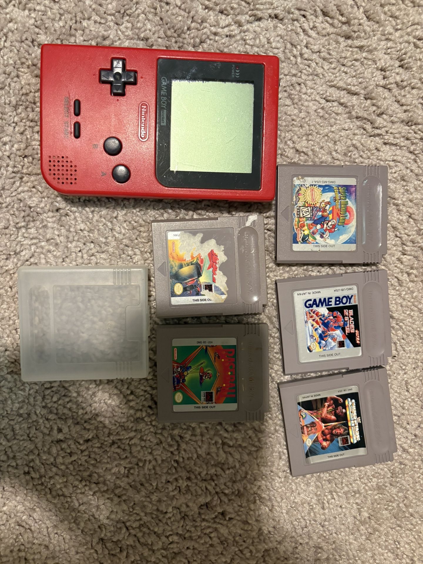 Gameboy Pocket + 5 Games (hablo Espanol)