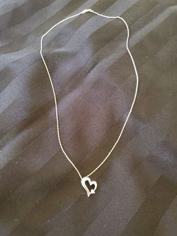 Beautiful Sterling Silver Necklace with Heart pendant with Accent Stone