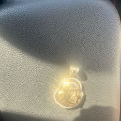 Gold Pendant 