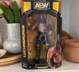 $25 AEW Unrivaled Luchasaurus