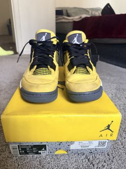 Used Jordan 4s lighting(2021)