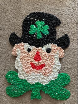Vintage popcorn leprechaun