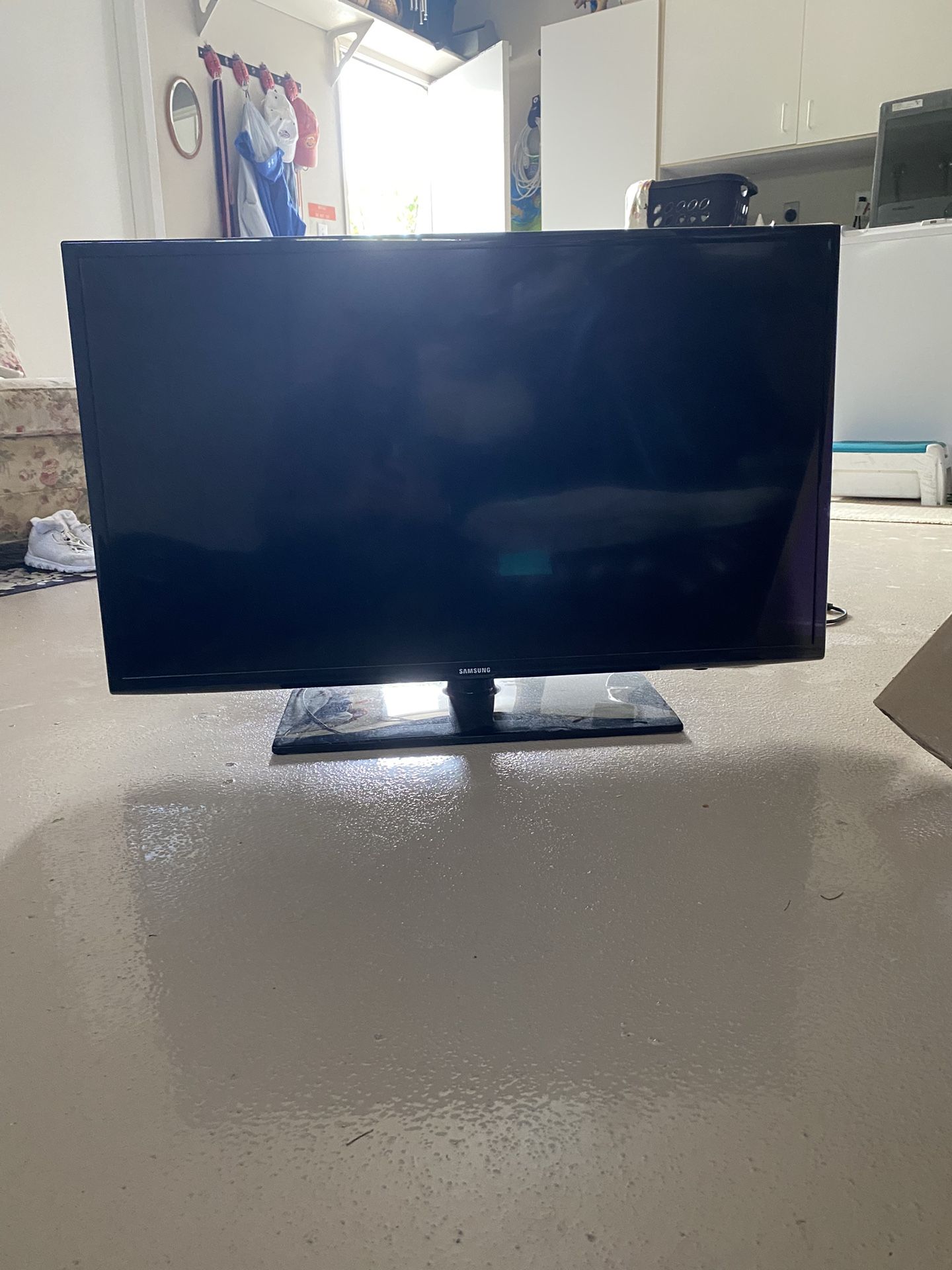 LG 27” Monitor