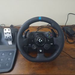 G923 Steering Wheel. Pickup In Manhattan NY Or Shipping 