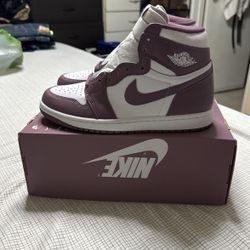 New Air Jordan 1 Retro High OG Size 8
