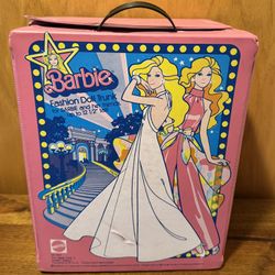 Vintage Retro 1977 Mattel Superstar Barbie Fashion Doll Trunk Doll Double Case