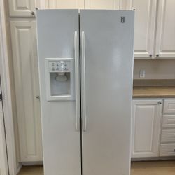 Standard White GE Refrigerator (Delivery Included)