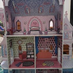 Wood Doll House