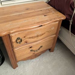 Solid wood 3 piece bedroom set