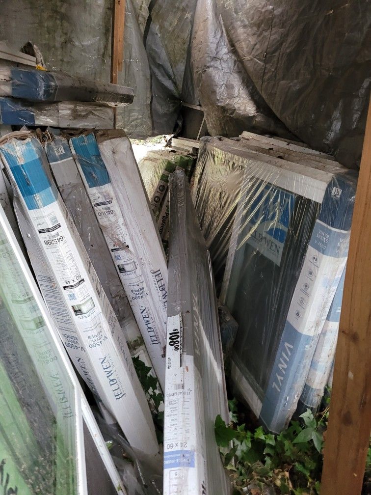 Vinyl Windows A Lot Of Sizes Sliders & Single Hung