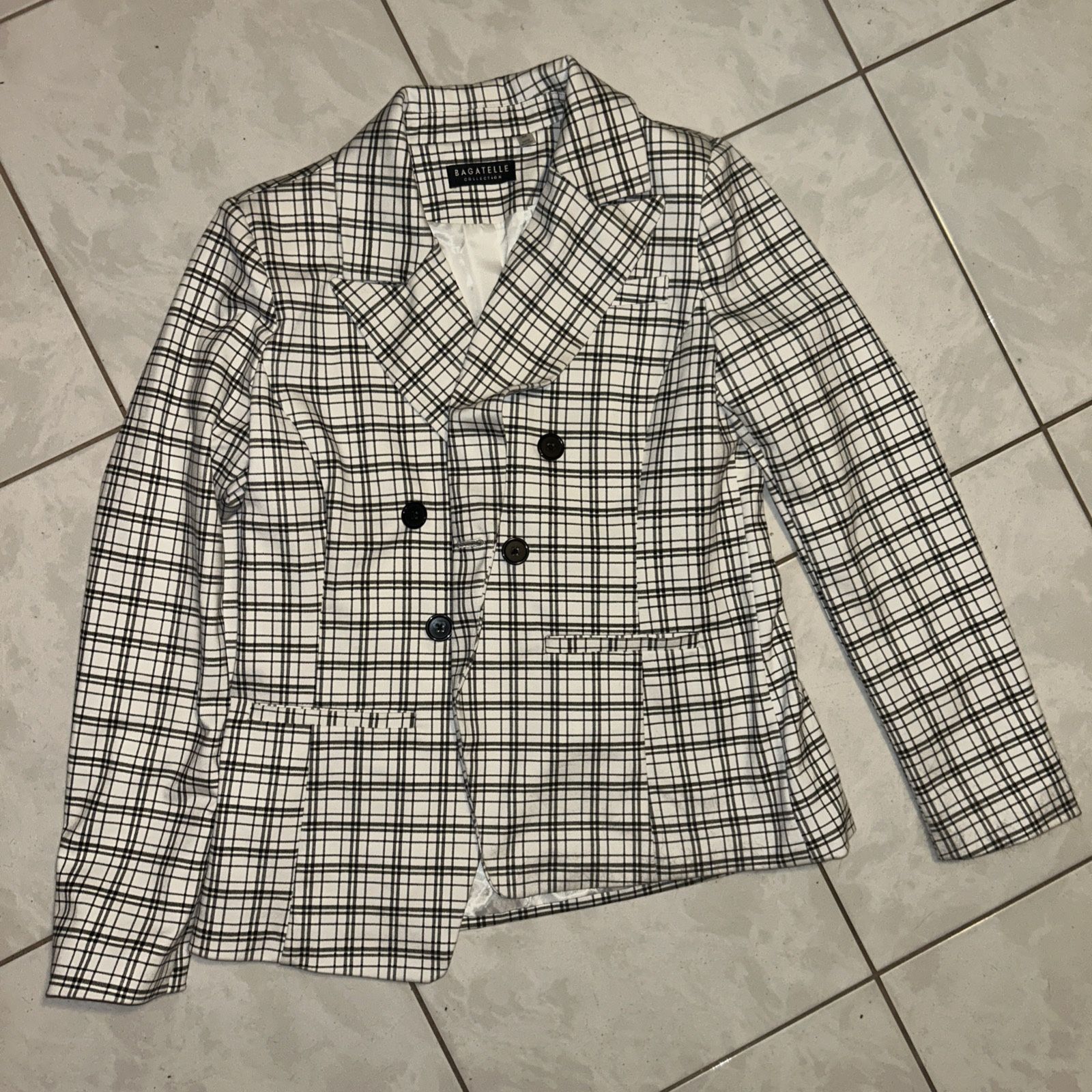 New Bagatelle Women’s Blazer Double Breasted, Lined Jacket. Size Medium 