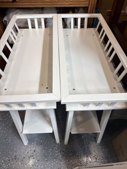 🪴 IKEA White Wooden Plant Stands – Set of 2, Used