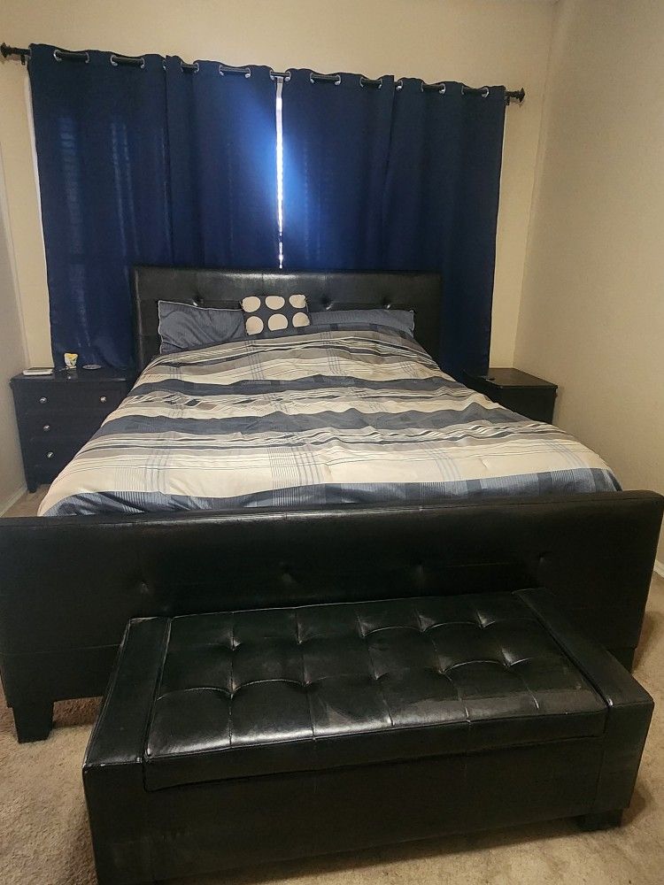 Black Bedroom Set
