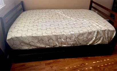 Bed (Full Size)