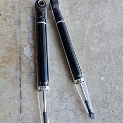 2017 toyota sienna se rear oem shocks